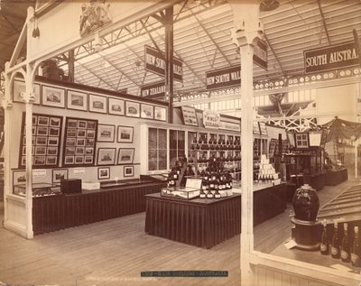 South Australian Exhibit, Main Building, Centennial International Exhibition, Philadelphia, 1876 (albumin print) af American Photographer